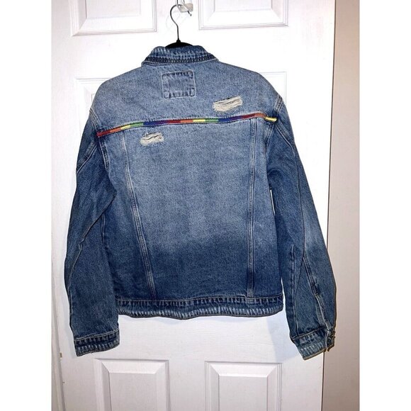 NWT FOREVER 21 Mens Rainbow Trim Distressed Denim Jean Jacket Size Small - Picture 9 of 11